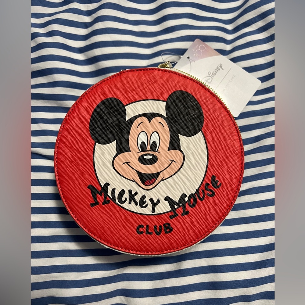 NWT Mickey Mouse Her Universe brand cosmetic case/travel round bag